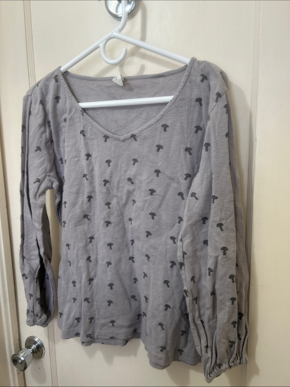 Kate Quinn women xxl mushroom long sleeve
